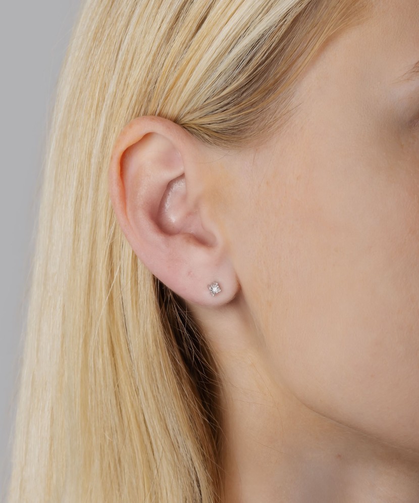 White gold earrings with diamonds