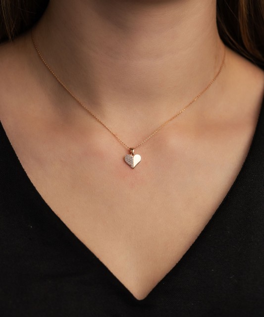 Kultainen riipus zirkoneilla "sydän"