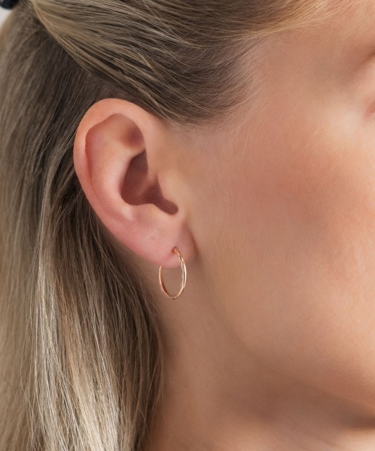 Gold engraved hoop earrings 18mm