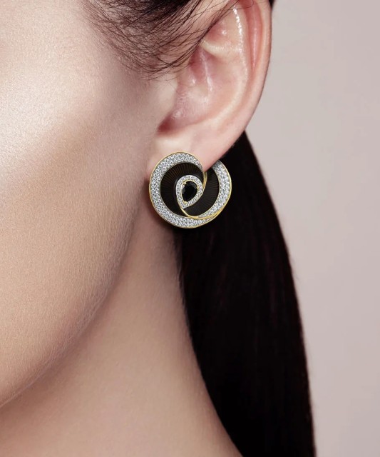 Kultaahopeiset korvakorut zirkoneilla ja emali