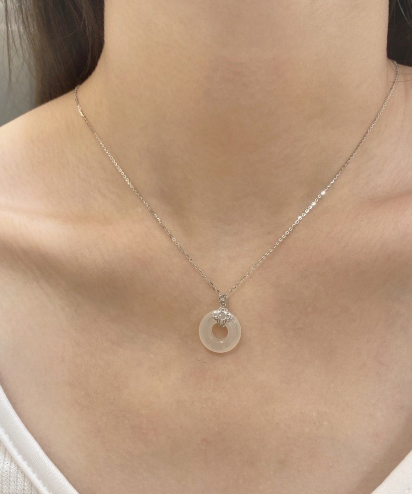 Sidabrinė Grandinėlė Su Pakabuku