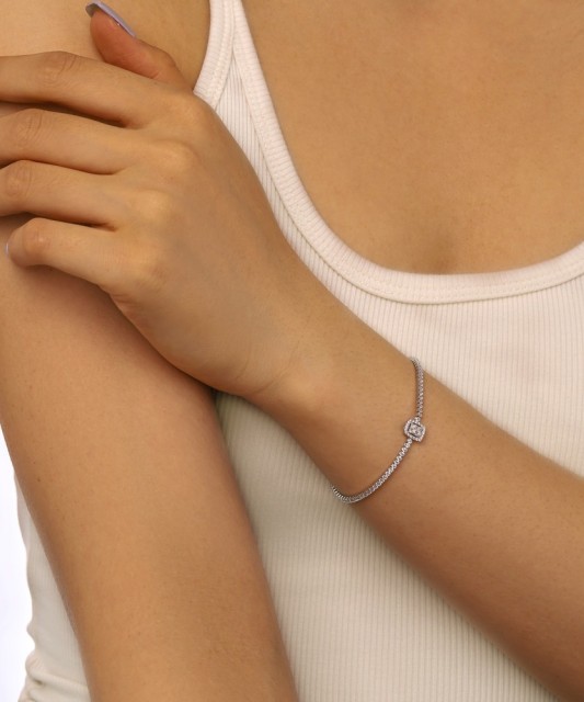 Hopeinen rannekoru zirkoneilla