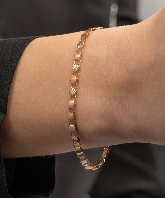 Gold bracelet
