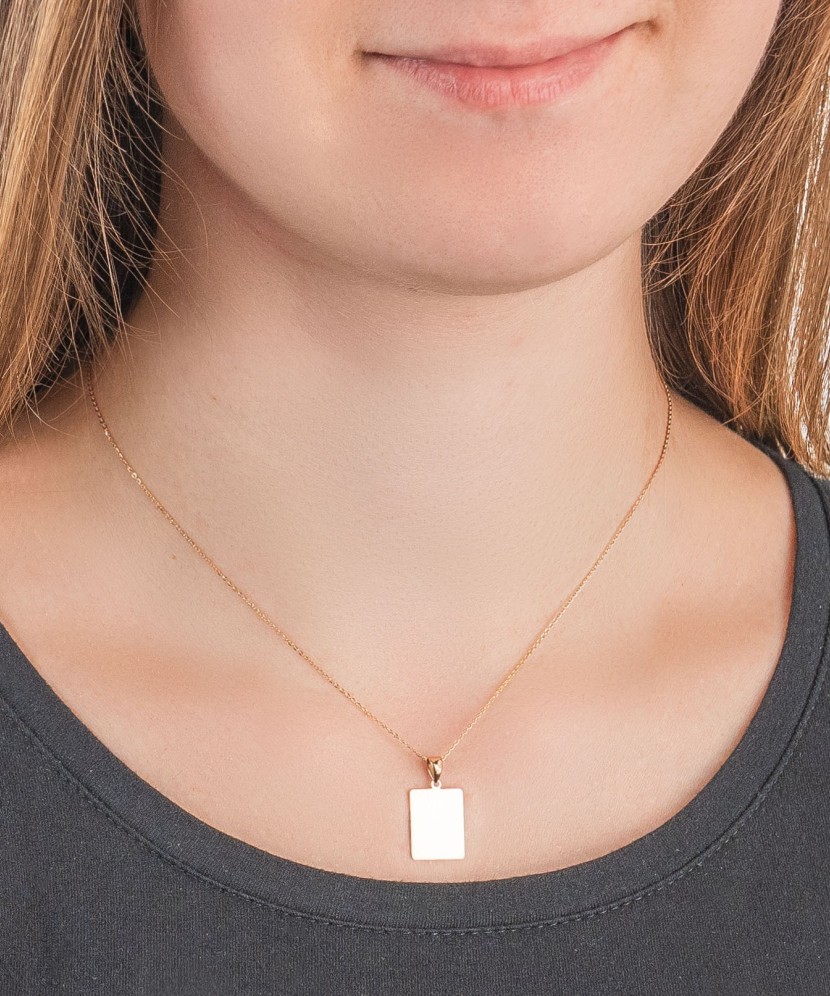 Kultainen riipus "Lautanen"