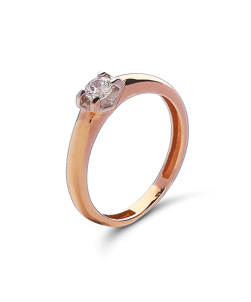 Gold ring with zirconium