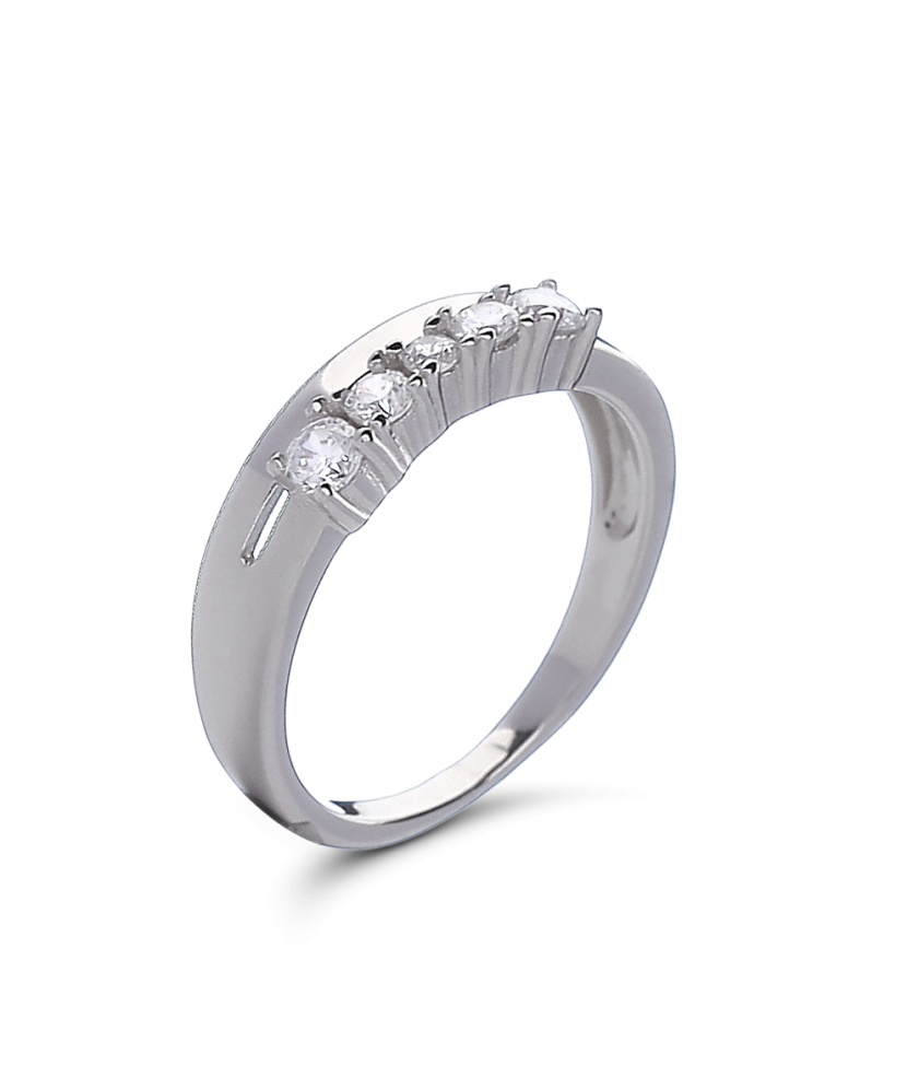 Sterling silver ring with zircons
