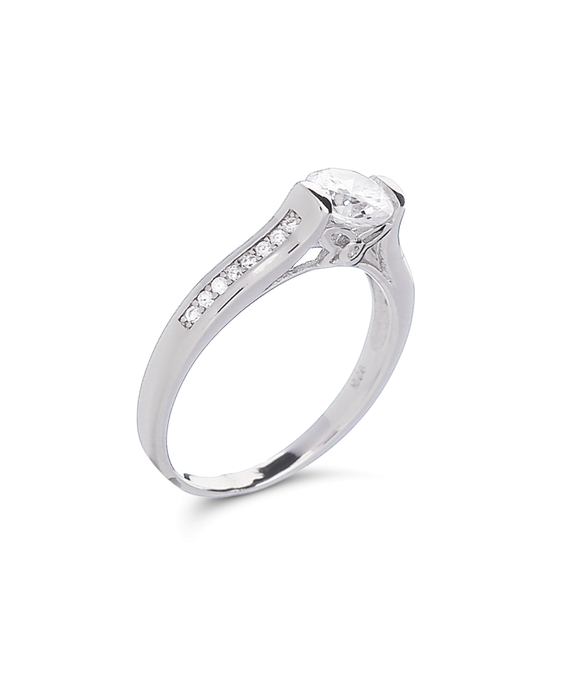 Sterling silver ring with zircons