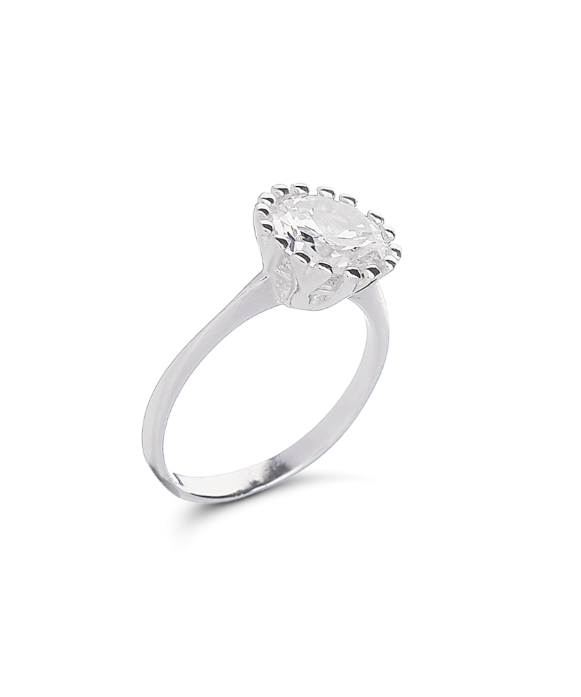 Sterling silver ring with zirconium