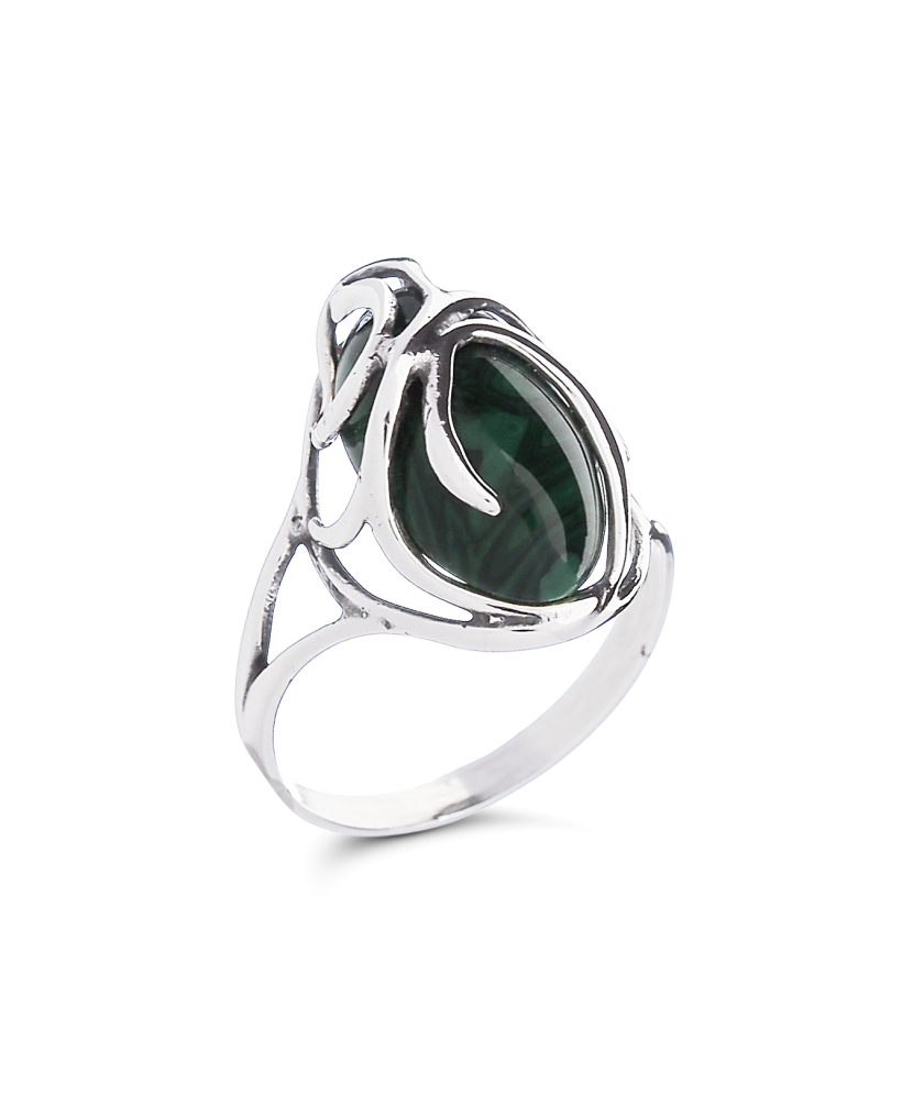 Sterling silver ring with malachite