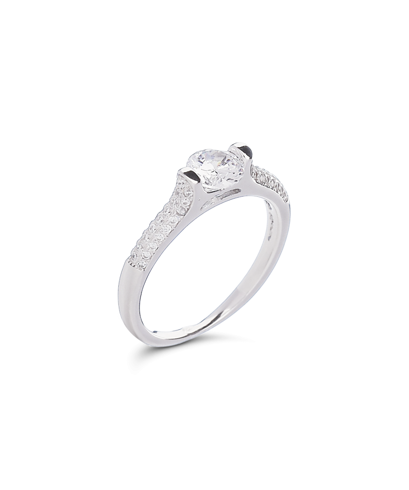 Sterling silver ring with zircons