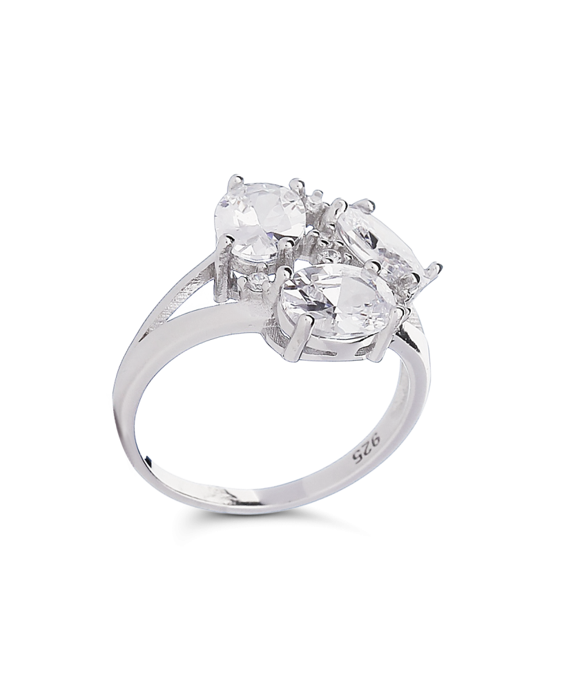 Sterling silver ring with zircons