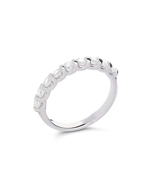 Sterling silver ring with zircons