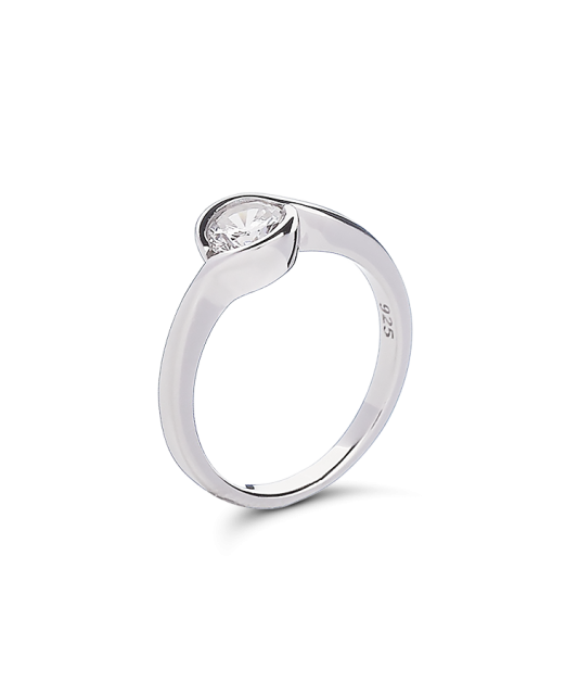 Sterling silver ring with zirconium