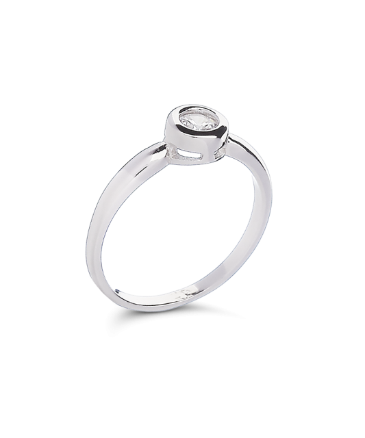 Sterling silver ring with zirconium