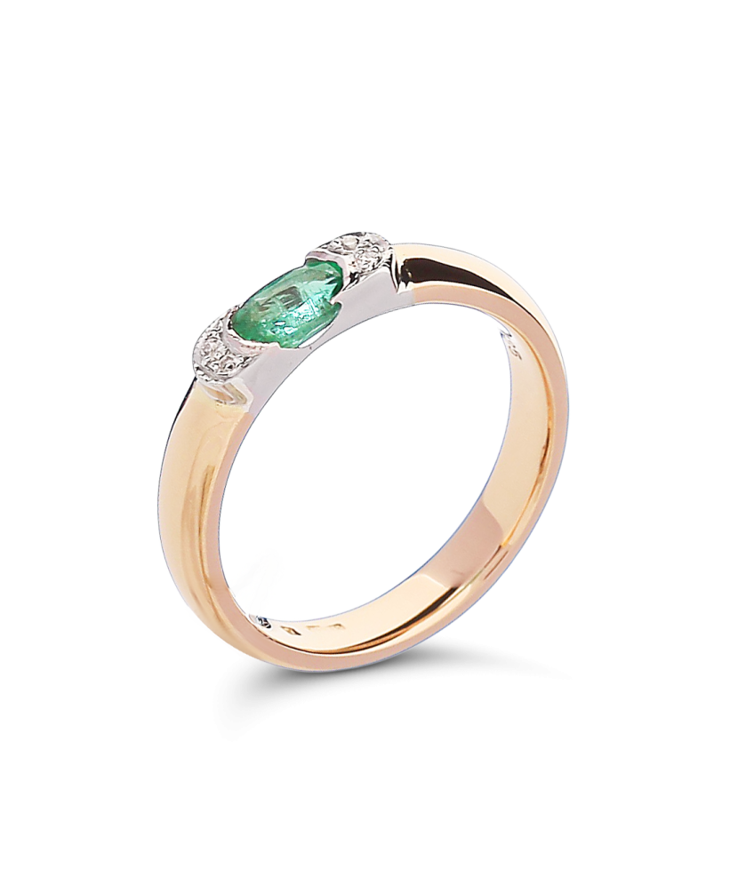 Gold ring with emerald and diamonds