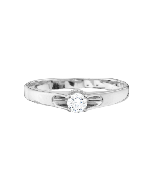 White gold ring with zirconium