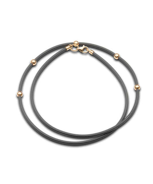 Rubber chain with gold