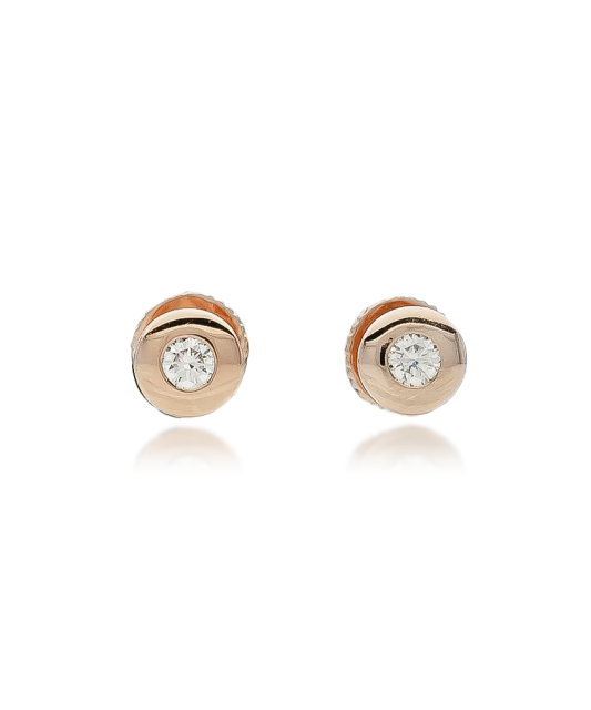 Gold earrings with diamond