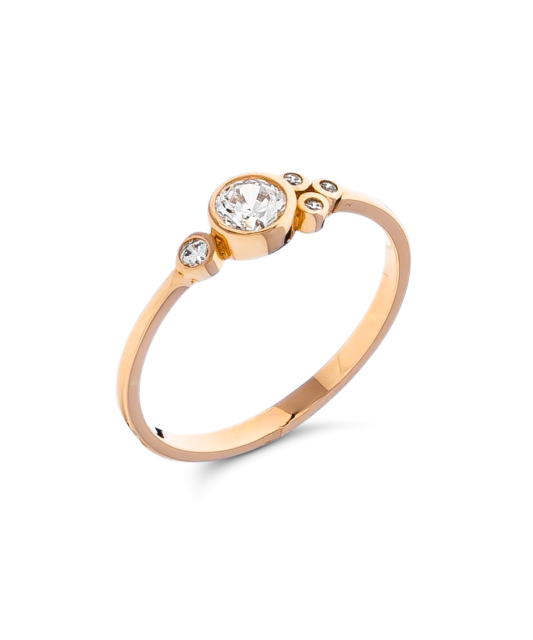 Gold ring with zircons