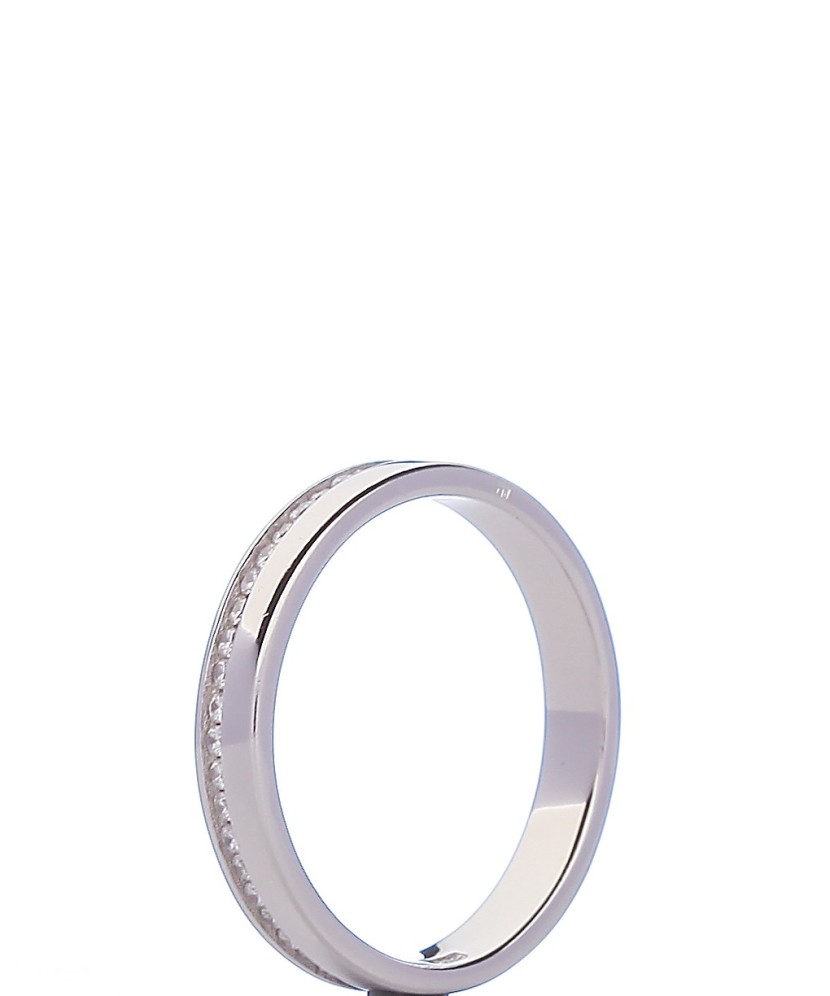 Sterling silver ring with zircons