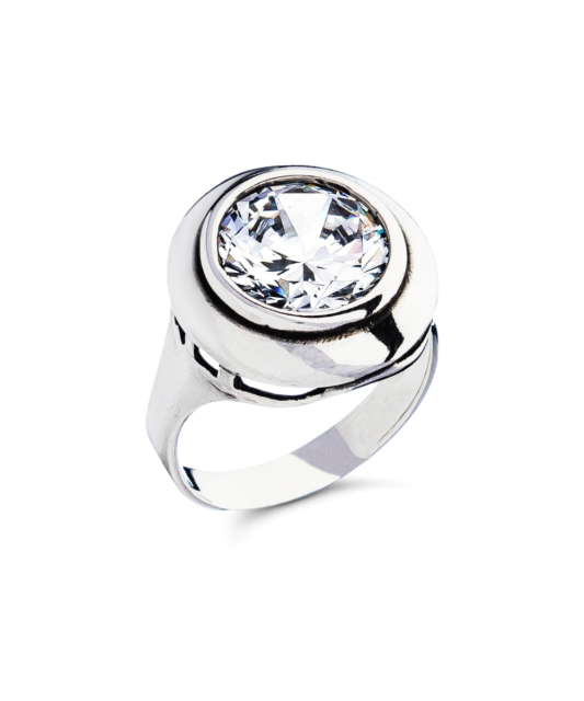 Sterling silver ring with zirconium