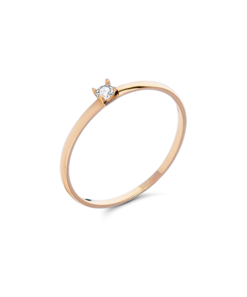 Gold ring with zirconium