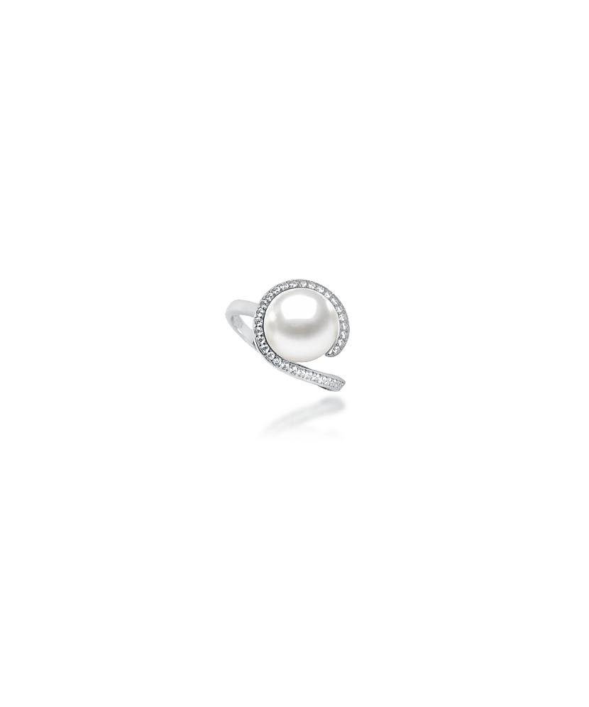 Sterling silver ring with pearl and zircons