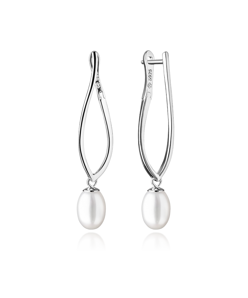 Sterling silver earrings with natural pearls