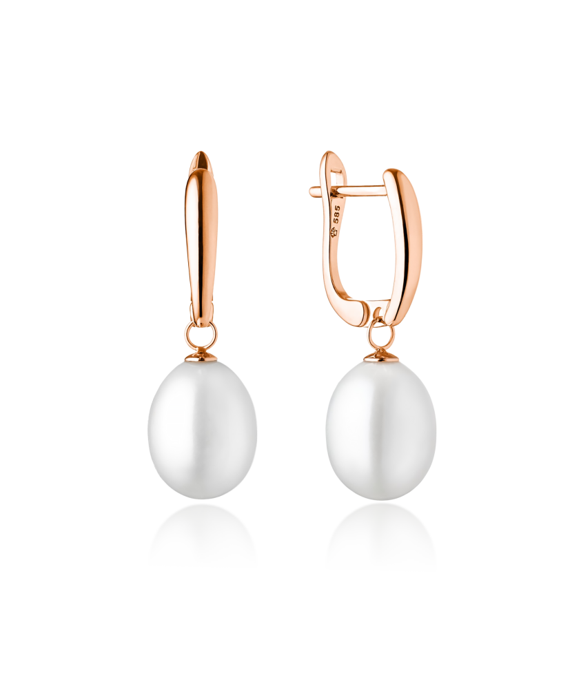 Gold earrings with natural pearls