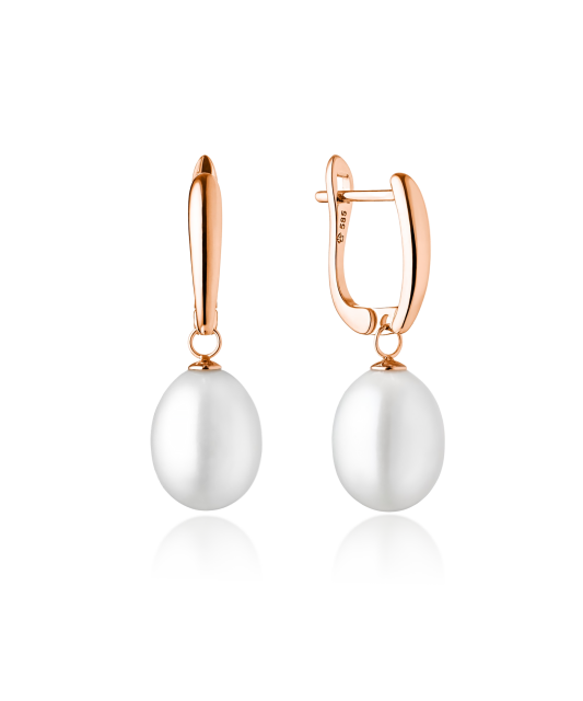 Gold earrings with natural pearls