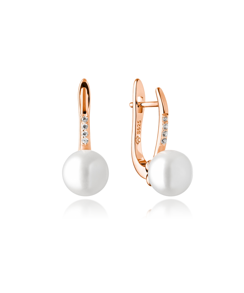 Gilded sterling silver earrings with natural pearl