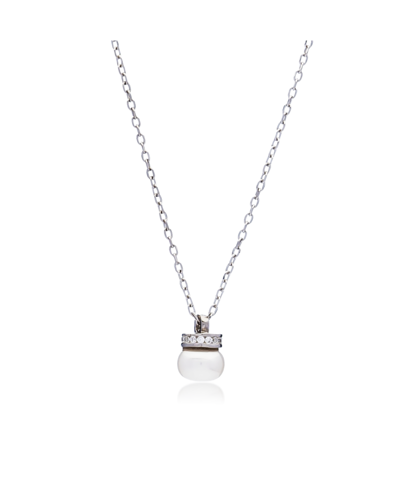 Sterling silver chain with pearl pendant and zircons