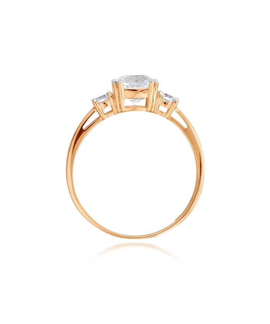 Gold ring with zircons
