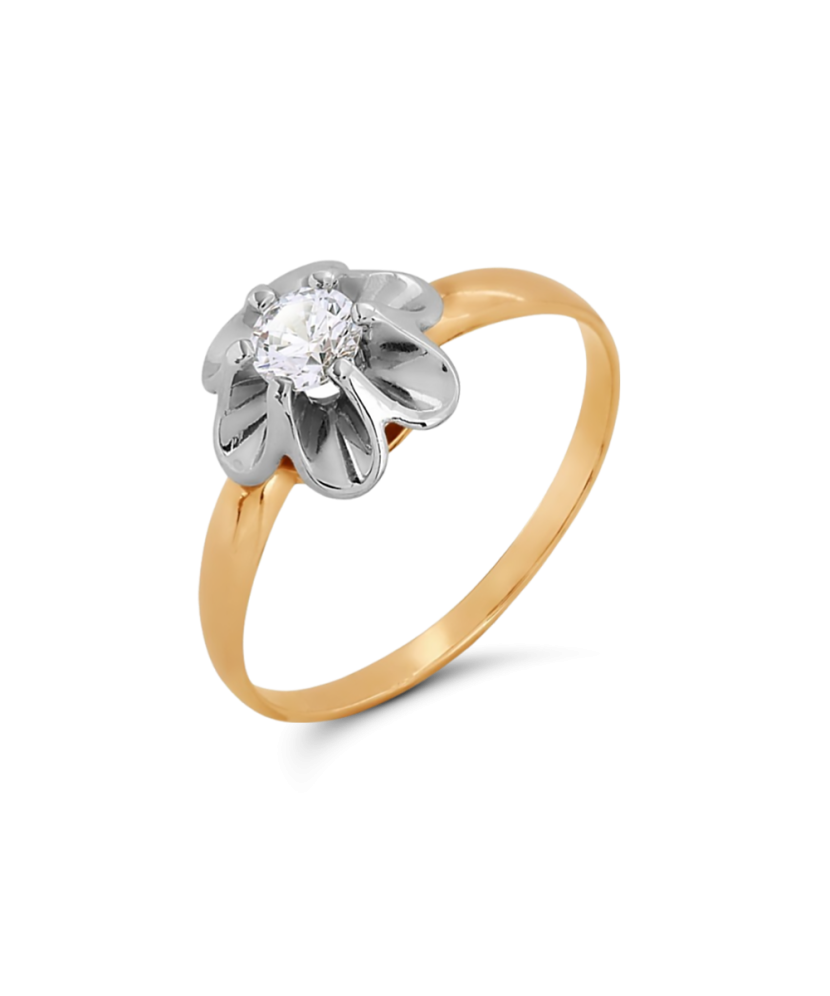 Gold ring with zirconium