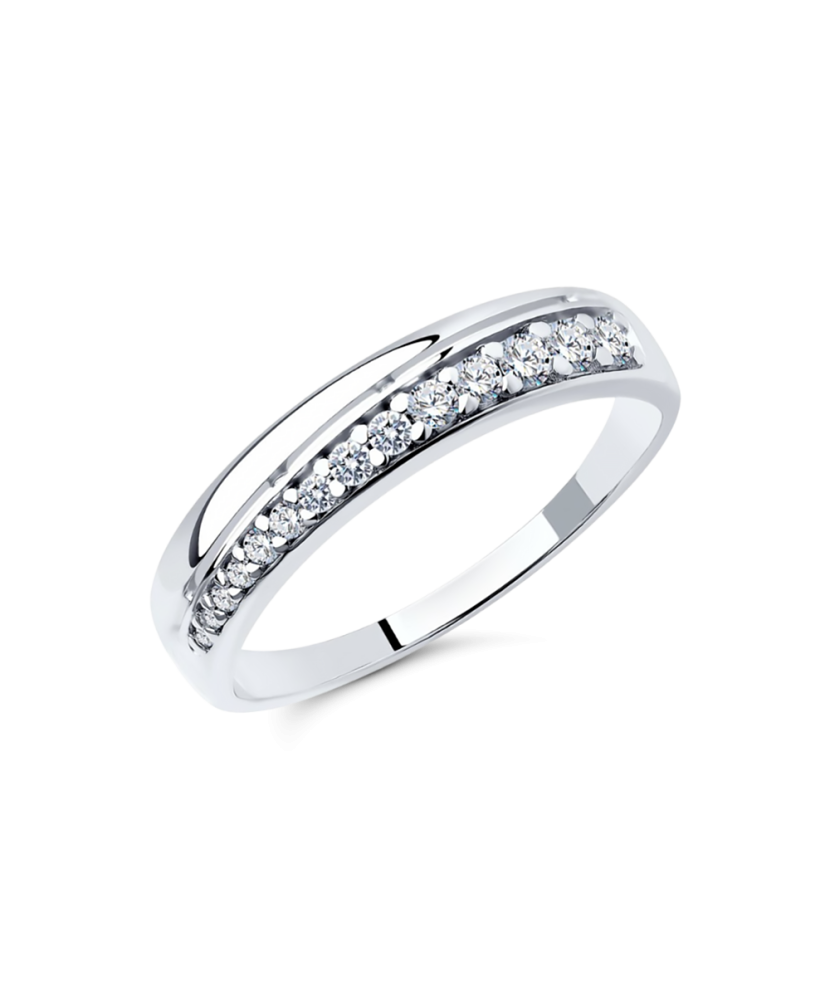 Sterling silver ring with zircons