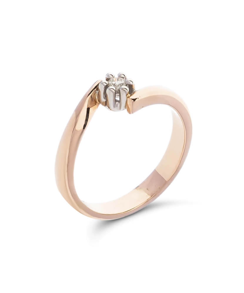 Gold ring with diamond