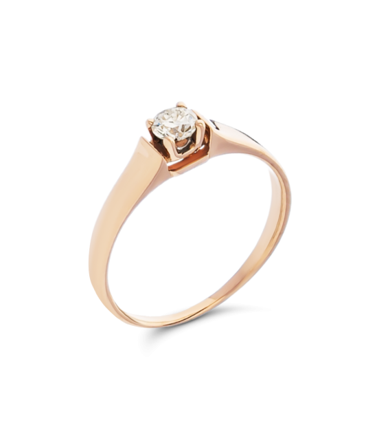 Gold ring with diamond