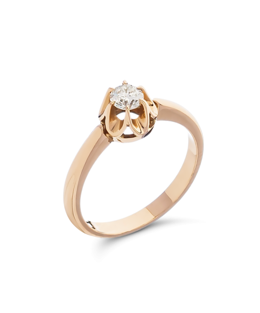 Gold ring with diamond