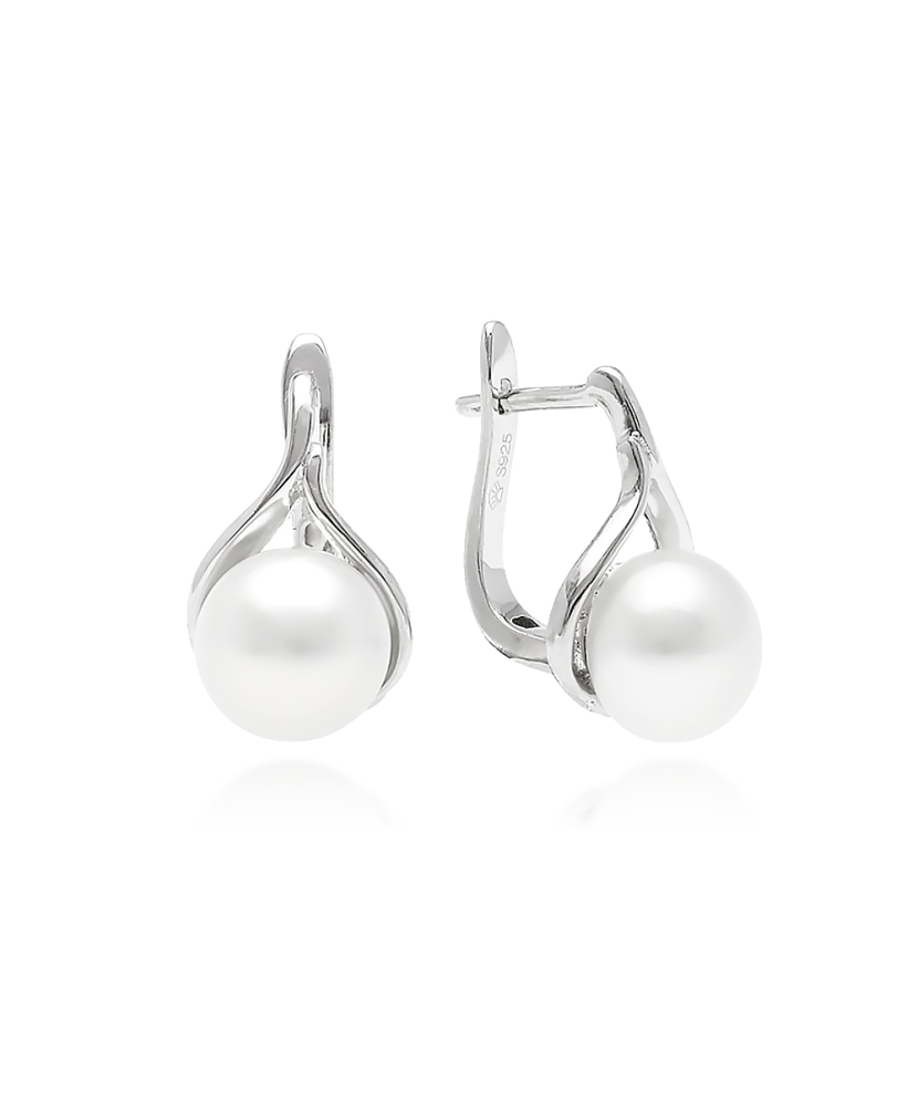 Sterling silver earrings with pearls