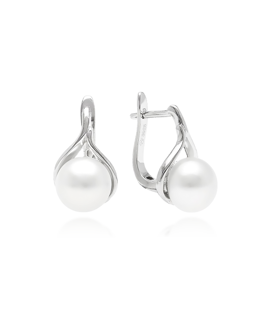 Sterling silver earrings with pearls