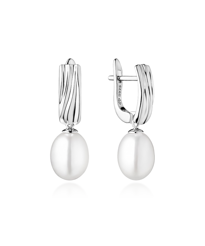 Sterling silver earrings with pearls