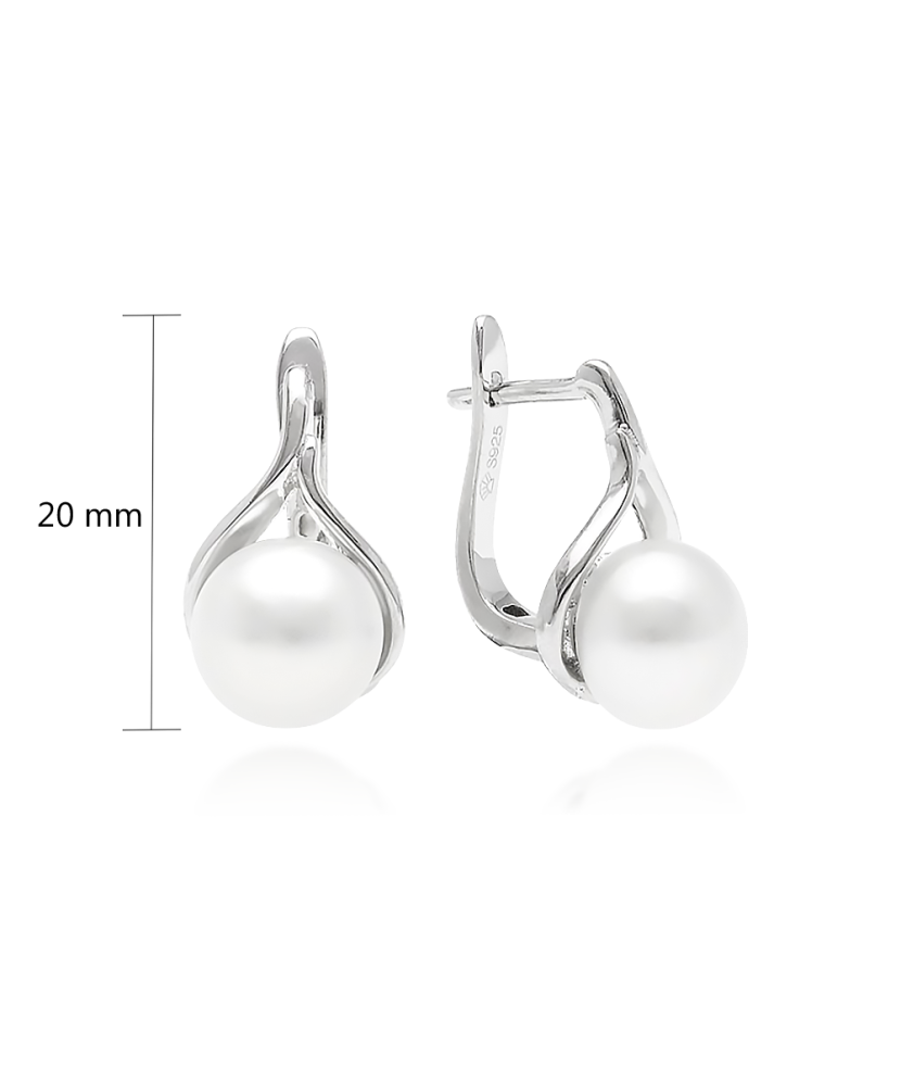 Sterling silver earrings with pearls