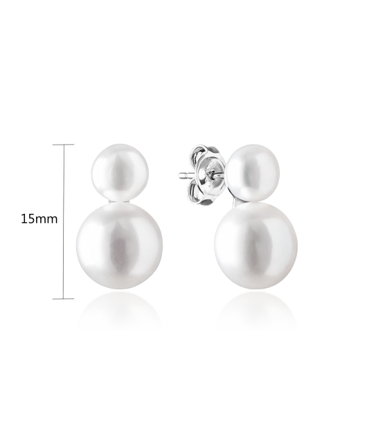 Sterling silver earrings with natural pearls