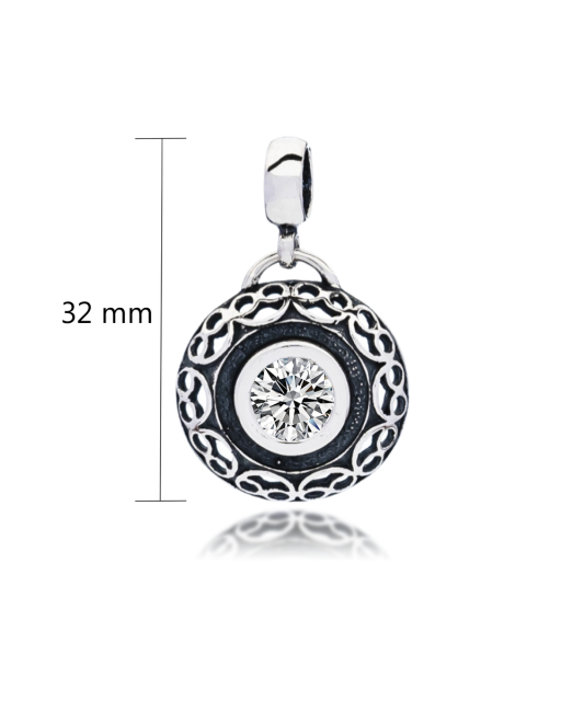Sterling silver pendant with zirconium
