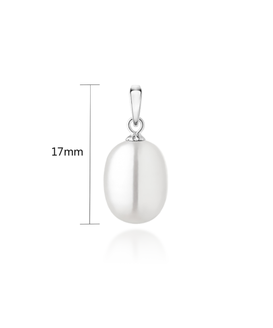 Pearl pendant with silver