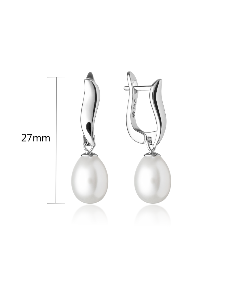 Sterling silver earrings with natural pearls