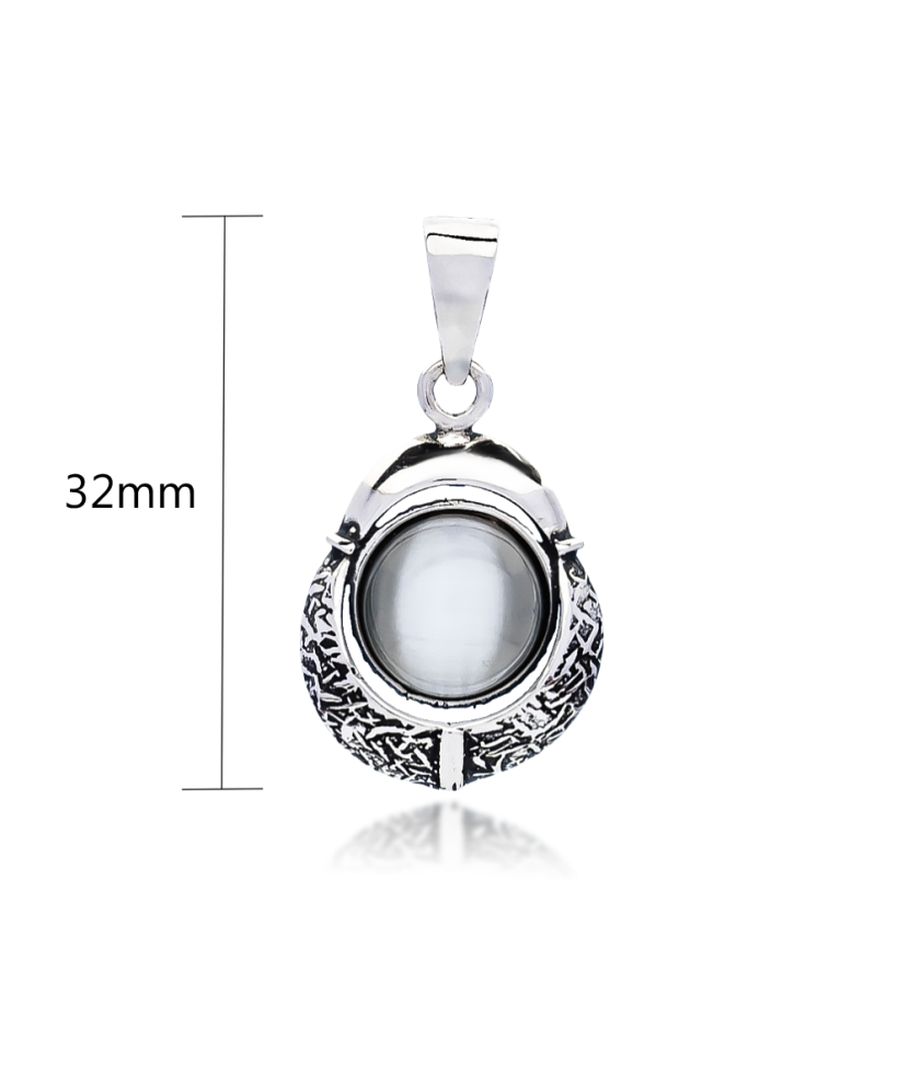 Sterling silver pendant with cats eye stone