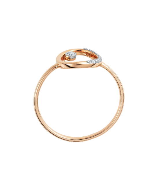 Gold ring with diamonds