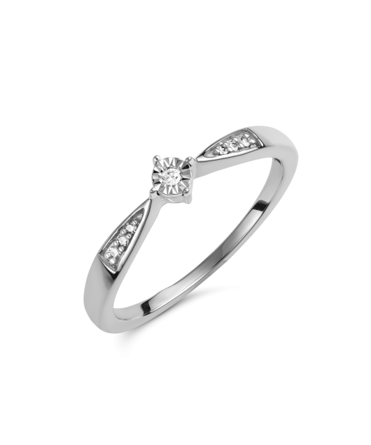 White gold ring with diamonds