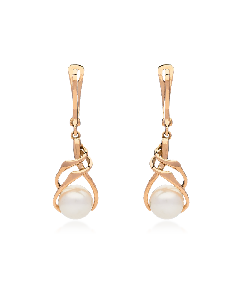 Gold earrings with pearls